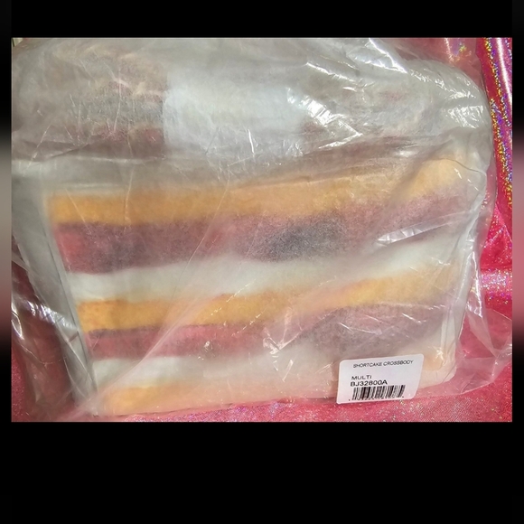 Betsey Johnson Strawberry Shortcake Crossbody Purse NWT! - Picture 8 of 10